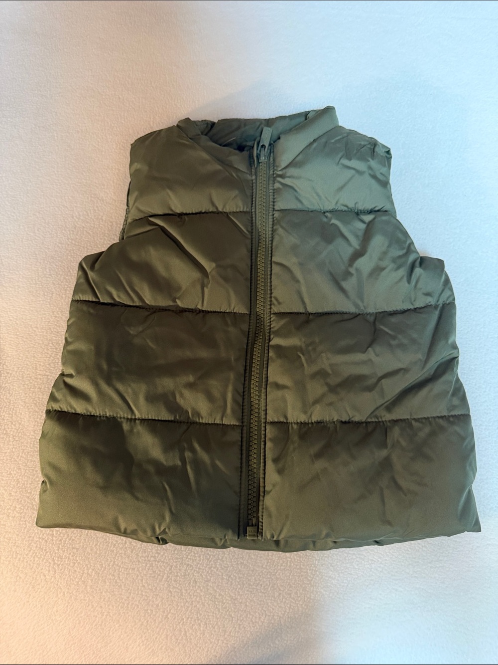 Old Navy Boys Olive Green Puffer Vest - Lightweight Warmth Sz 18-24 months NWT